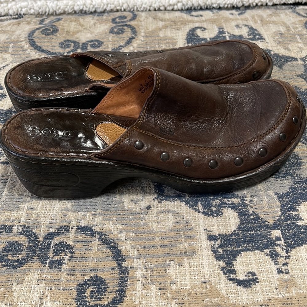 Born clogs